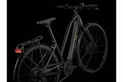 Framsida -Elcykel Försäljning Trek FX 2 Stagger dam svart elcykel 3 1080x720 1