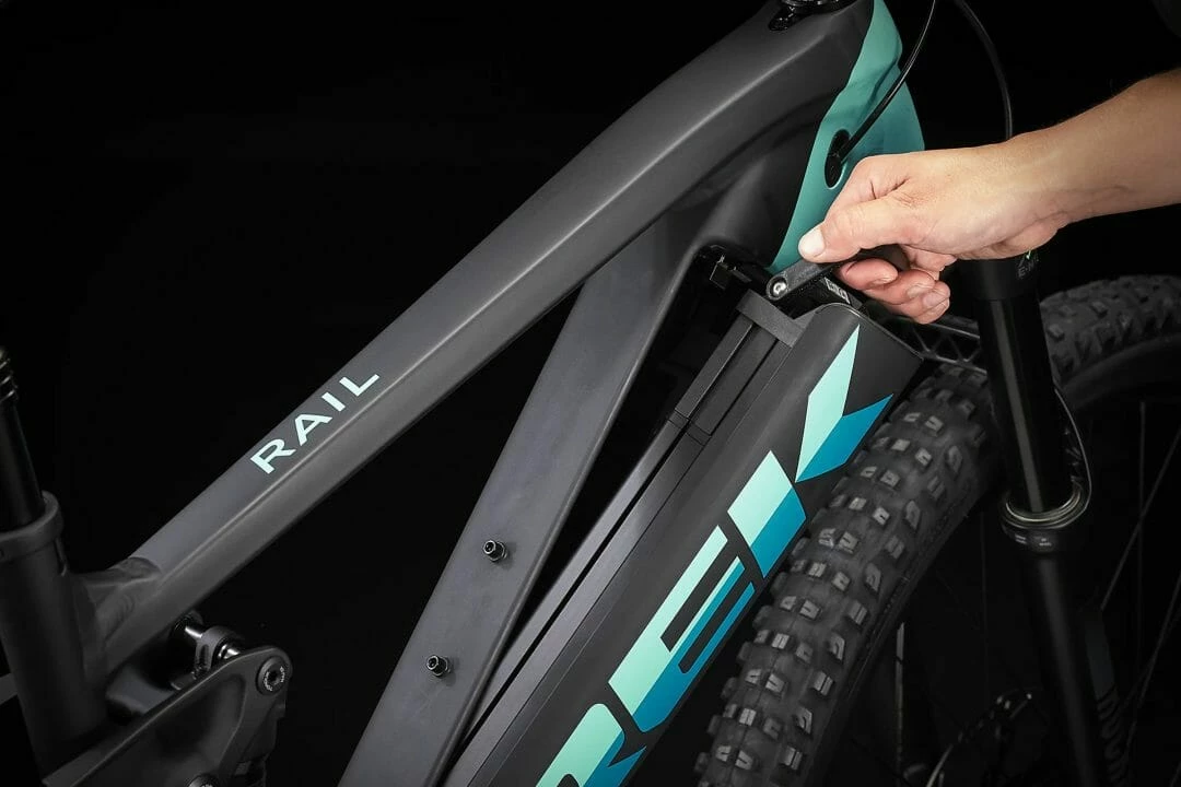 Trek Rail 5 625wh Gen2 Matte Black/Miami Green 4 Trek Rail 5 625wh Gen2 Matte Black/Miami Green - Bild 2